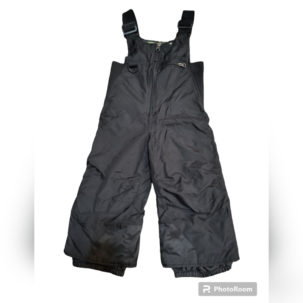 Ultimate Terrain Child's Black Snow Bibs Size 2T